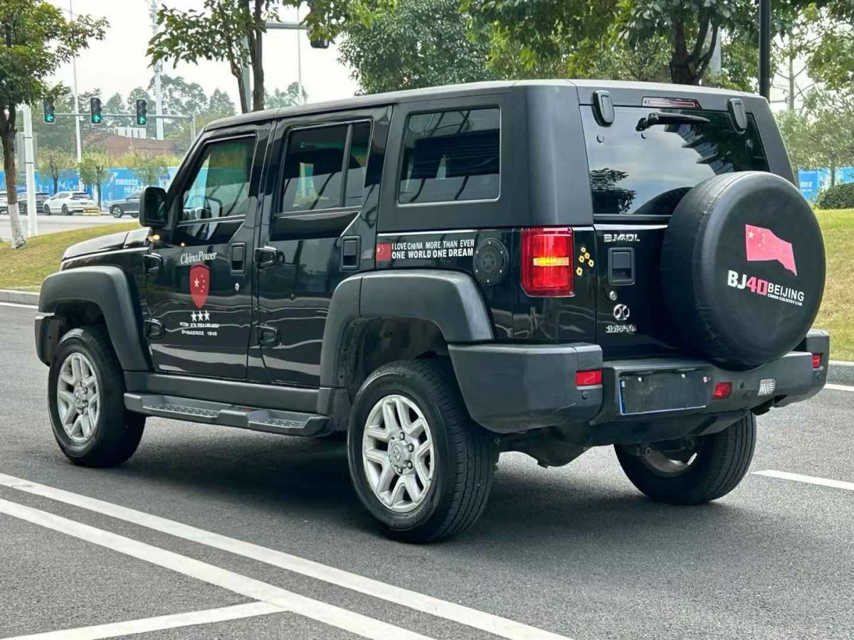 北京 BJ40  2018款 40L 2.0T 手動柴油四驅(qū)尊貴版圖片