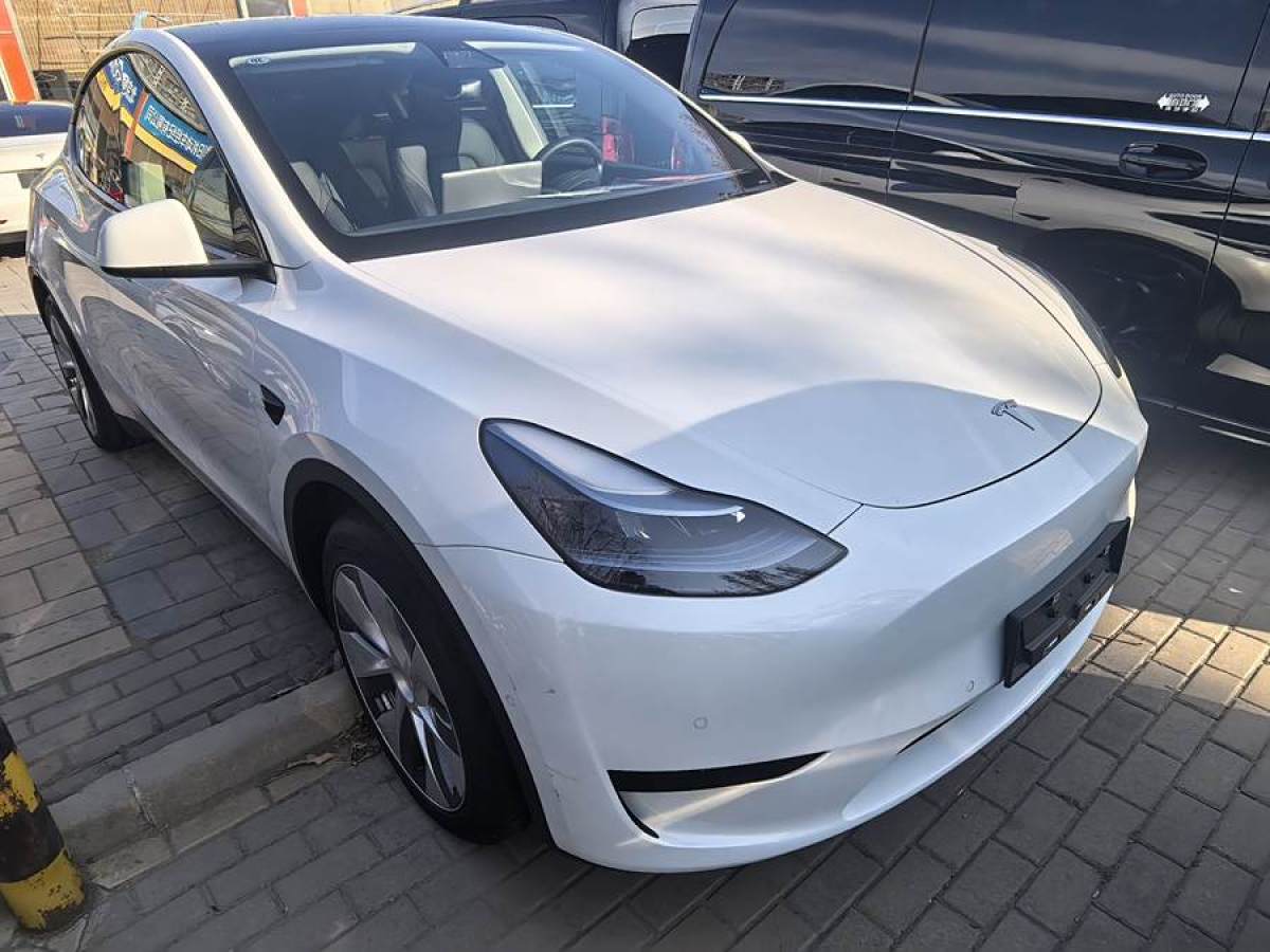 特斯拉 Model 3  2023款 煥新版 后輪驅(qū)動(dòng)圖片