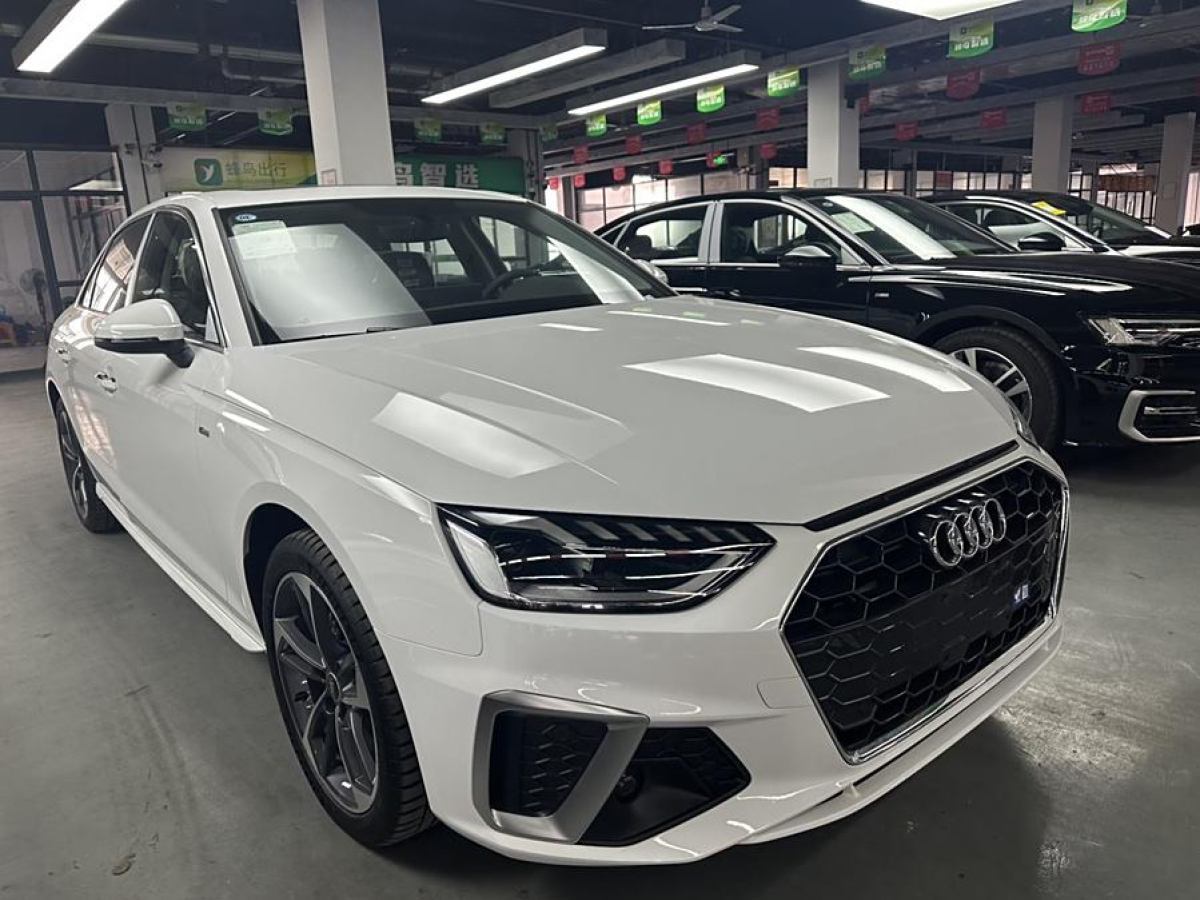 奧迪 奧迪A4L  2024款 40 TFSI 豪華動感型(星夜版)圖片