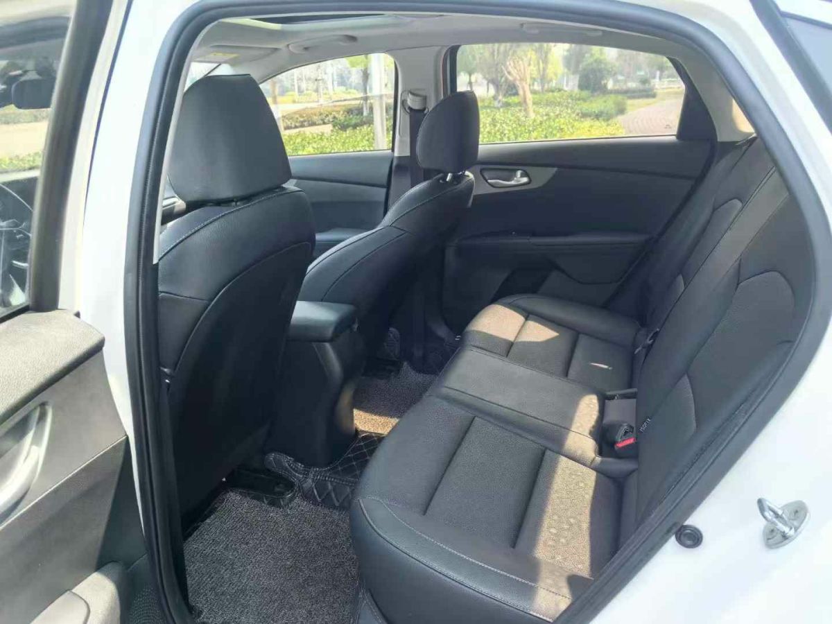 起亞 K3  2021款 1.4T DCT GT-Line奮斗互聯(lián)版圖片