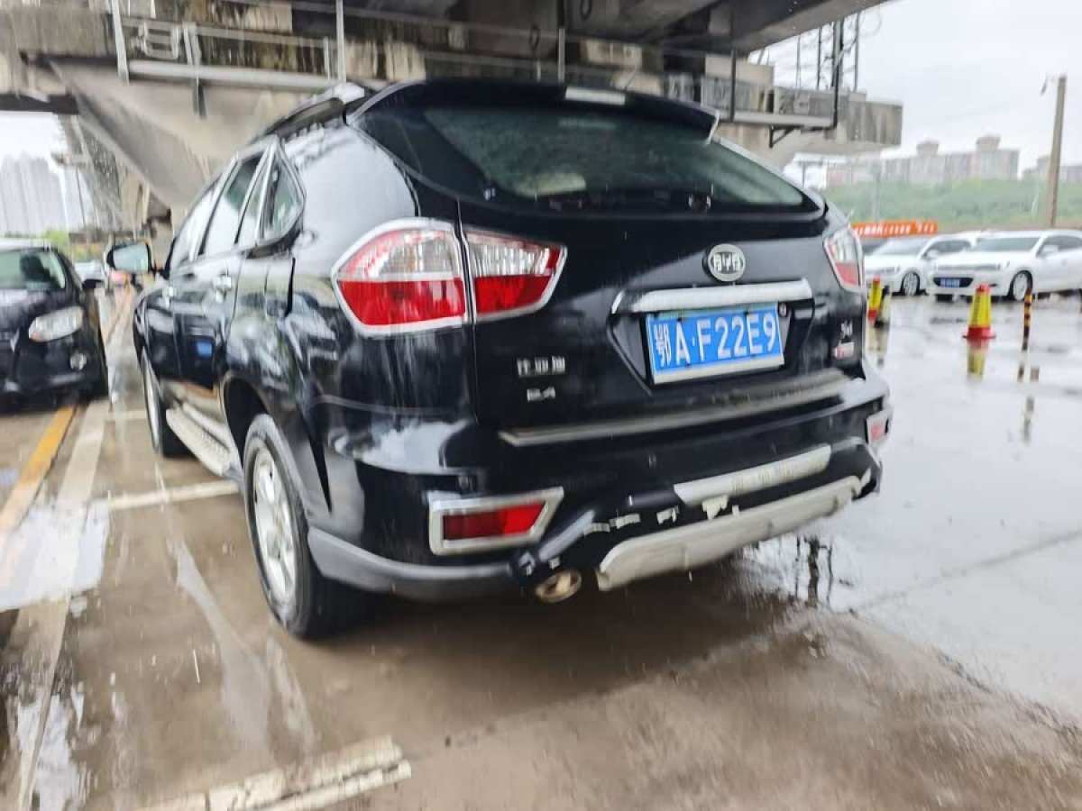比亞迪 S6  2014款 2.4L 自動尊貴型 5座圖片