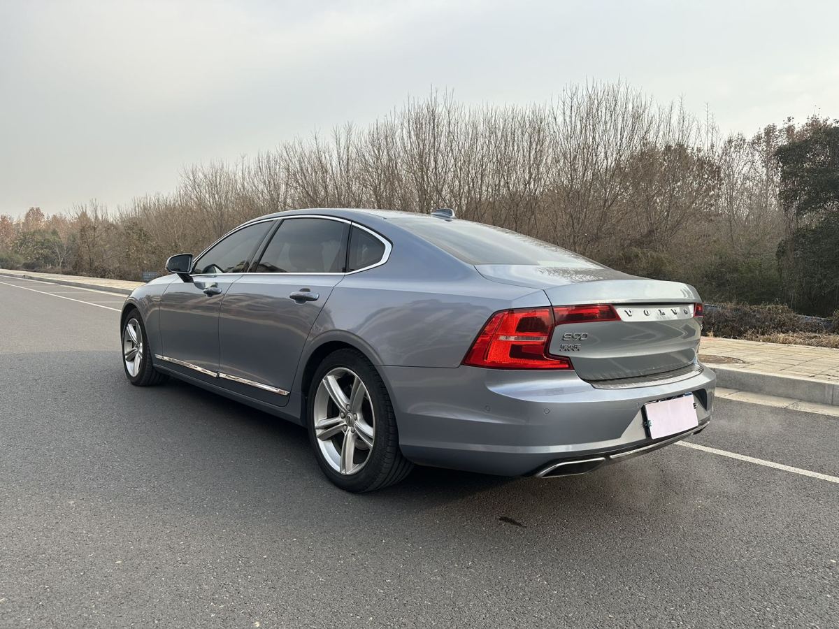 沃爾沃 S90  2018款 T4 智遠(yuǎn)版圖片