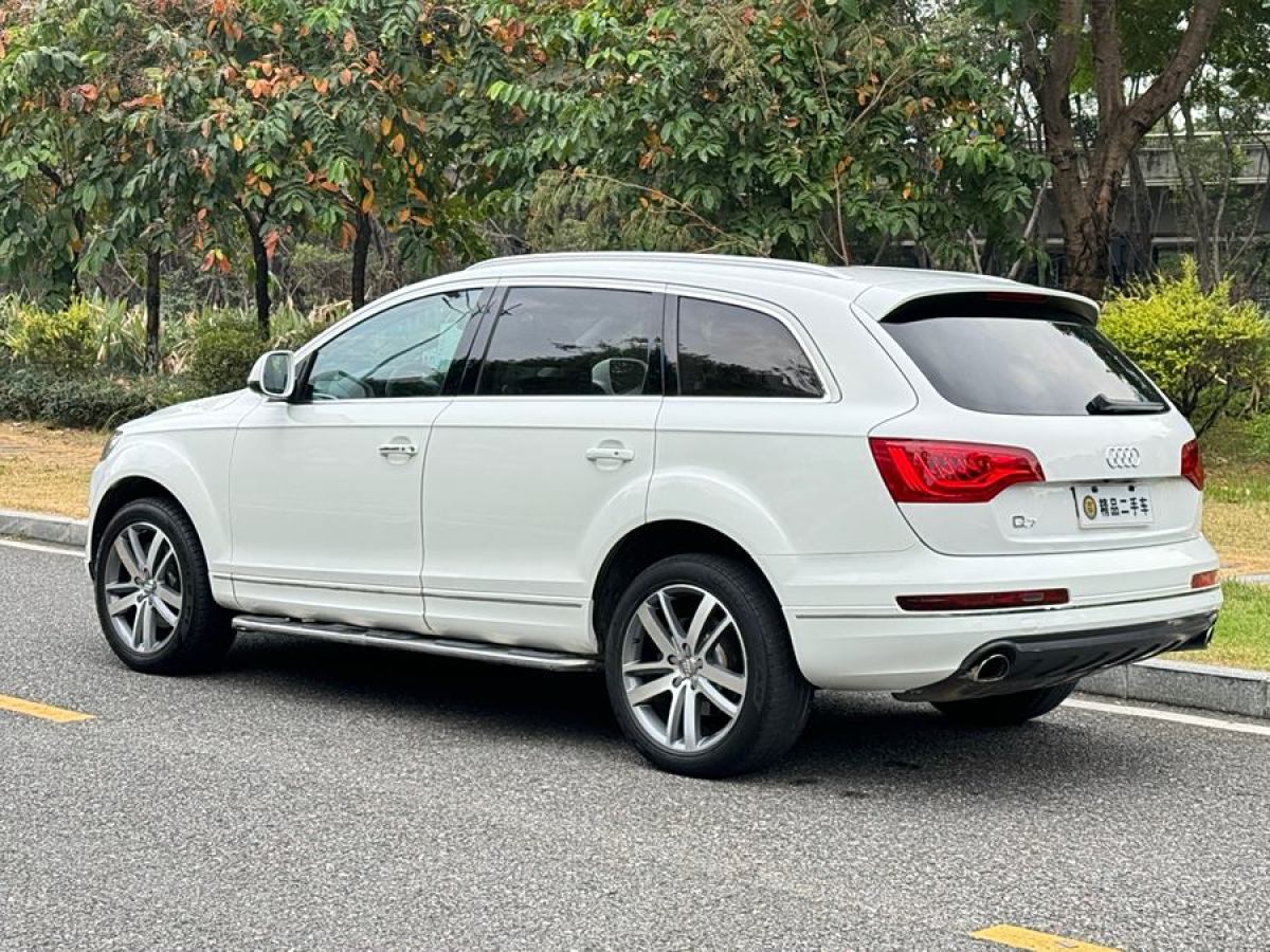 奧迪 奧迪Q7  2015款 35 TFSI 運(yùn)動(dòng)型圖片