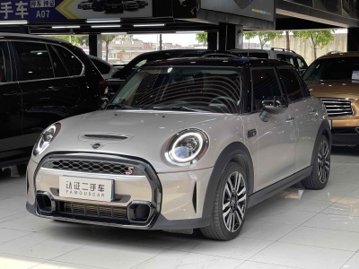 2021年8月 MINI MINI 改款 2.0T COOPER S 經(jīng)典派 五門版圖片