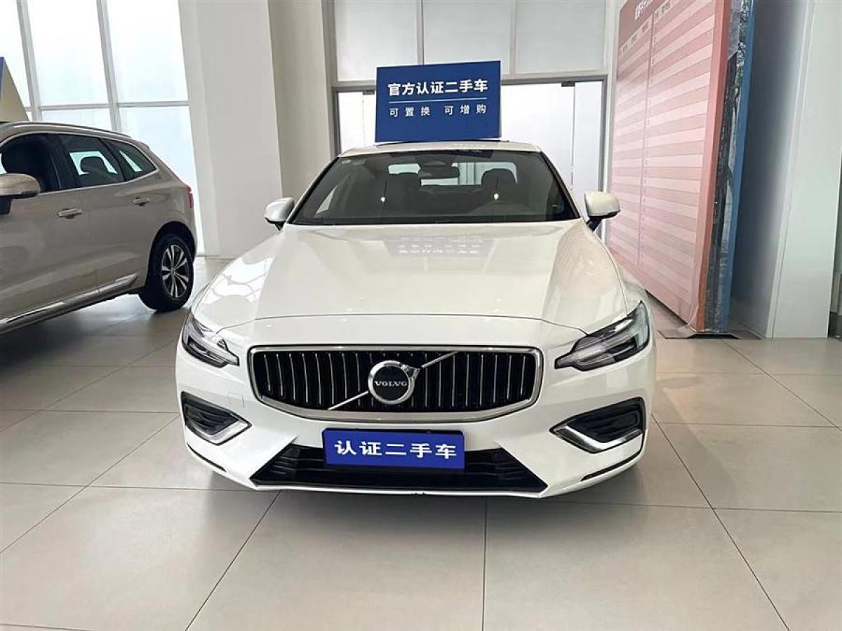 沃爾沃 S60L  2022款 B4 智逸豪華版圖片