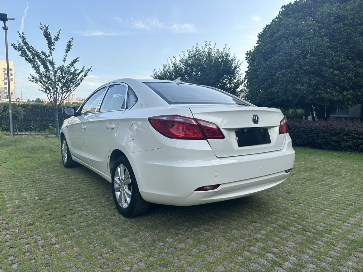 長(zhǎng)安 逸動(dòng)  2014款 1.6L 自動(dòng)豪華型圖片