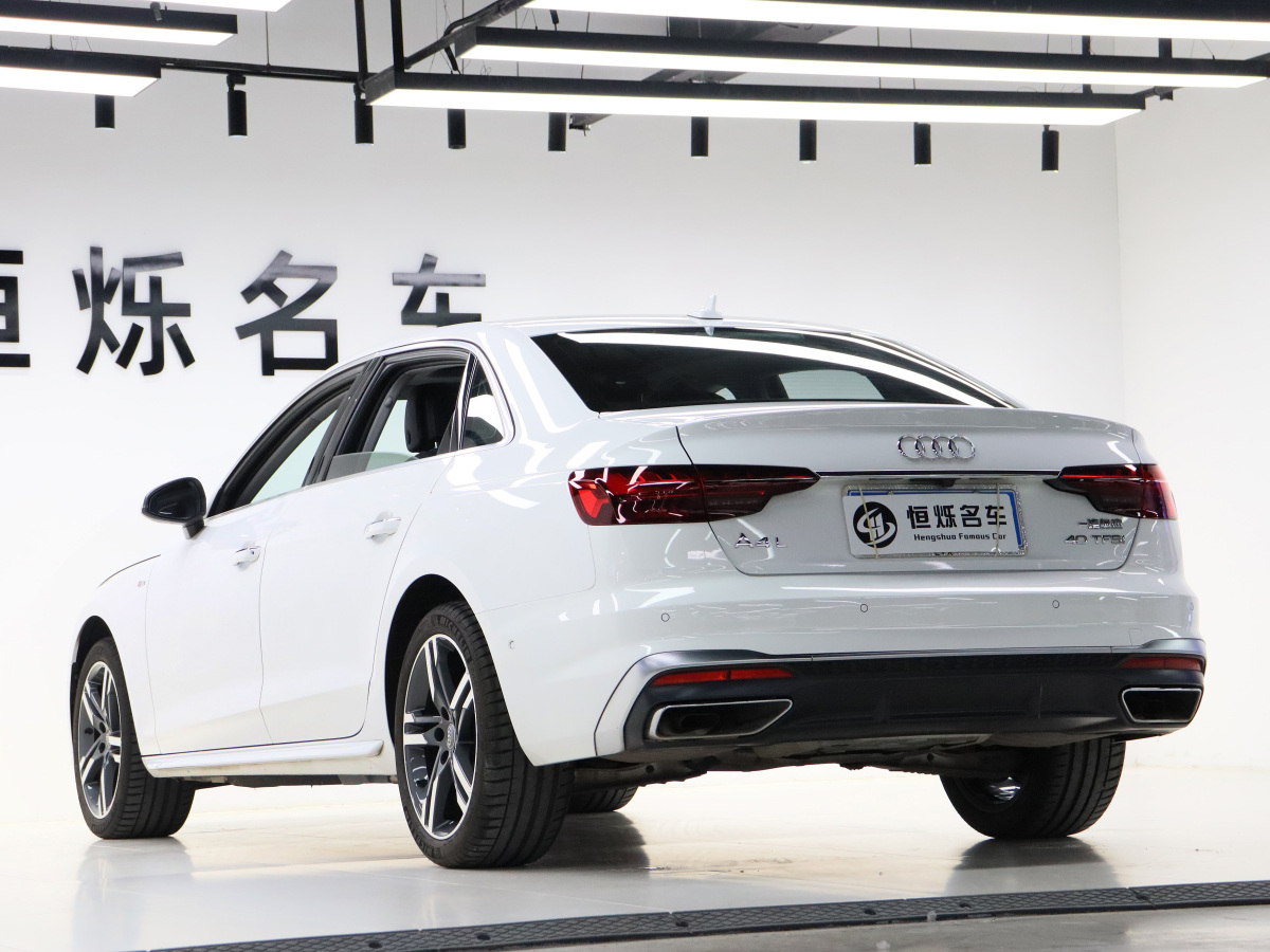 奧迪 奧迪A4L  2020款 40 TFSI 豪華動(dòng)感型圖片