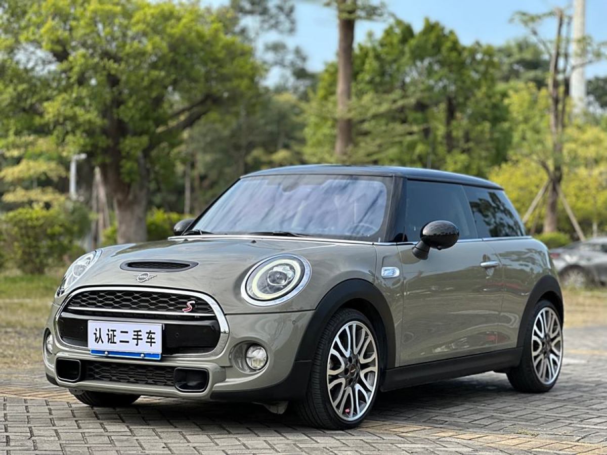 MINI MINI  2019款 2.0T COOPER S 藝術(shù)家圖片