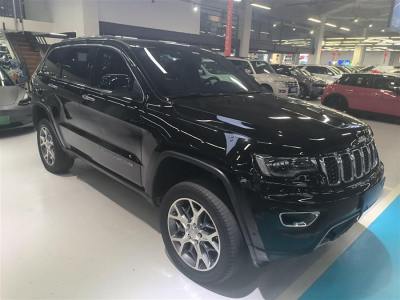 2021年1月 Jeep 大切諾基(進(jìn)口) 3.0L 精英導(dǎo)航版圖片