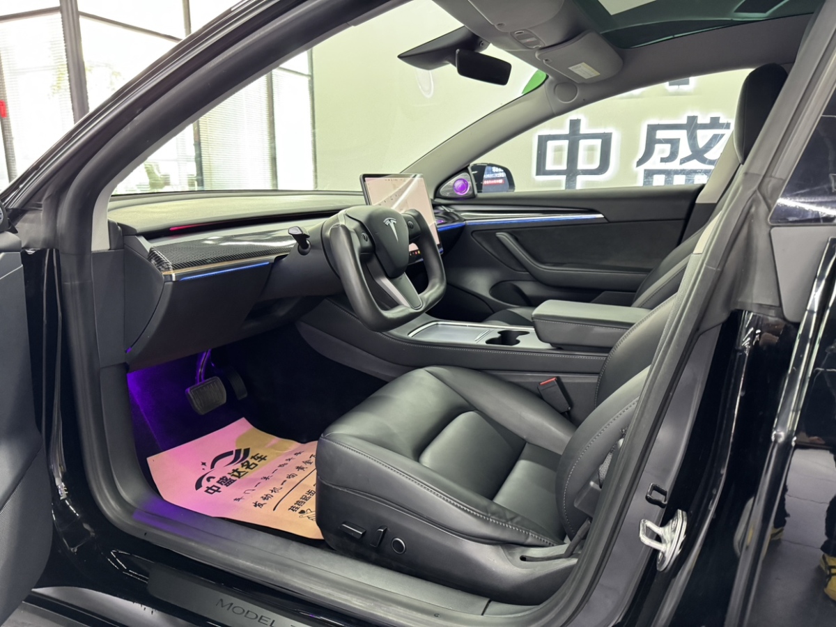 2021年10月特斯拉 Model 3  2021款 標(biāo)準(zhǔn)續(xù)航后驅(qū)升級(jí)版 3D6