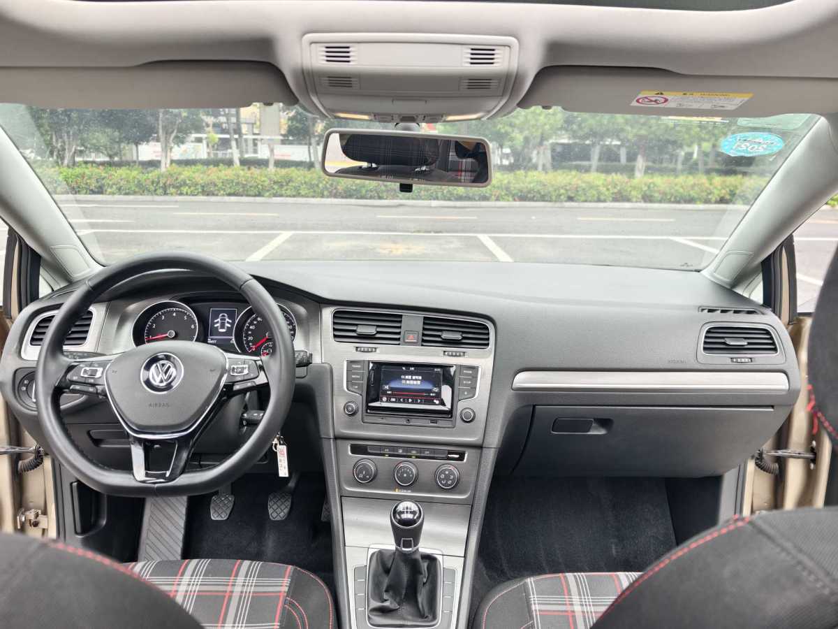 大眾 高爾夫  2016款 230TSI 手動舒適型圖片