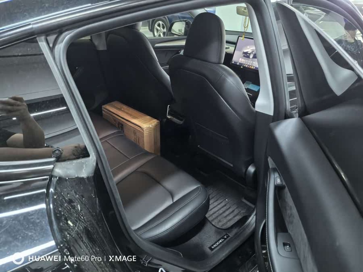 特斯拉 Model Y  2023款 后輪驅(qū)動(dòng)版圖片
