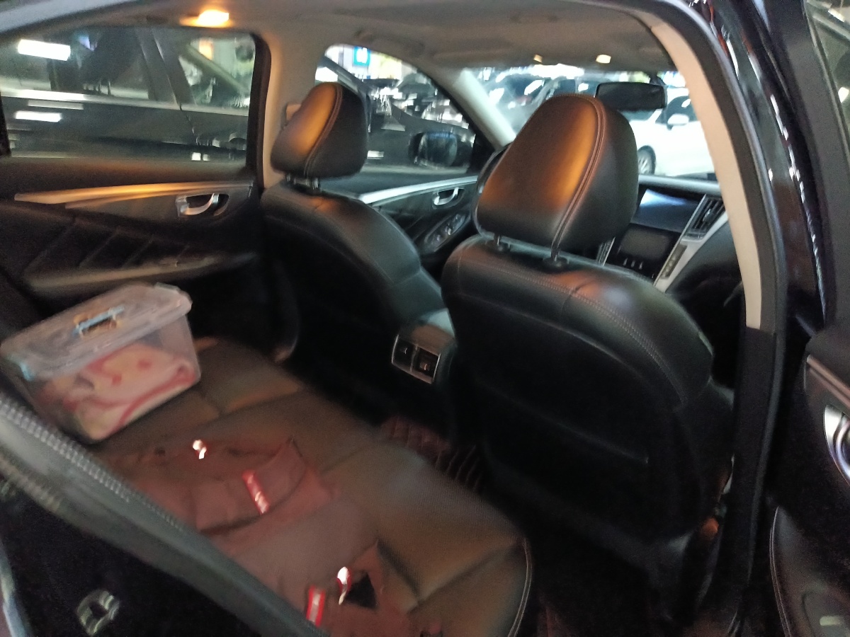 英菲尼迪 Q50  2014款 3.7L 豪華運動版圖片