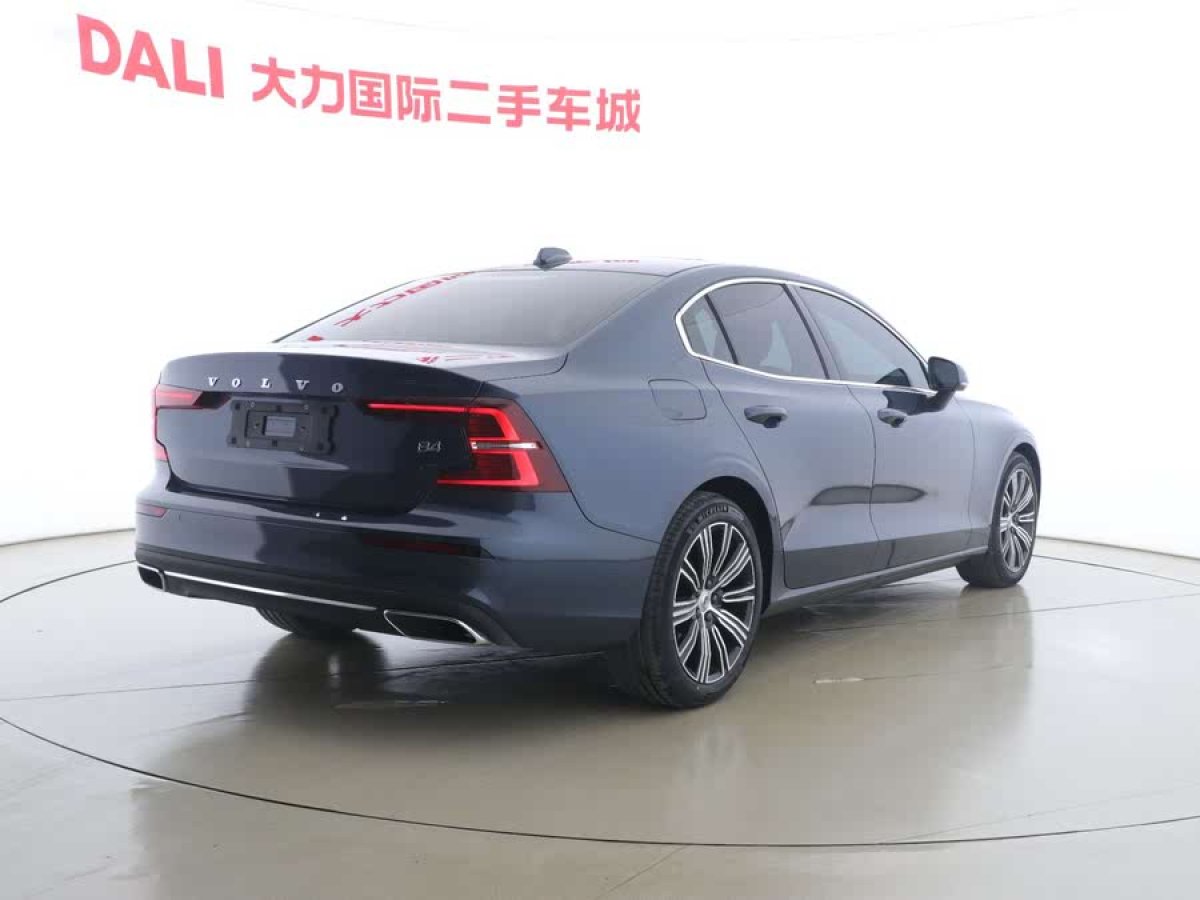 沃爾沃 S60L  2022款 B4 智遠(yuǎn)豪華版圖片