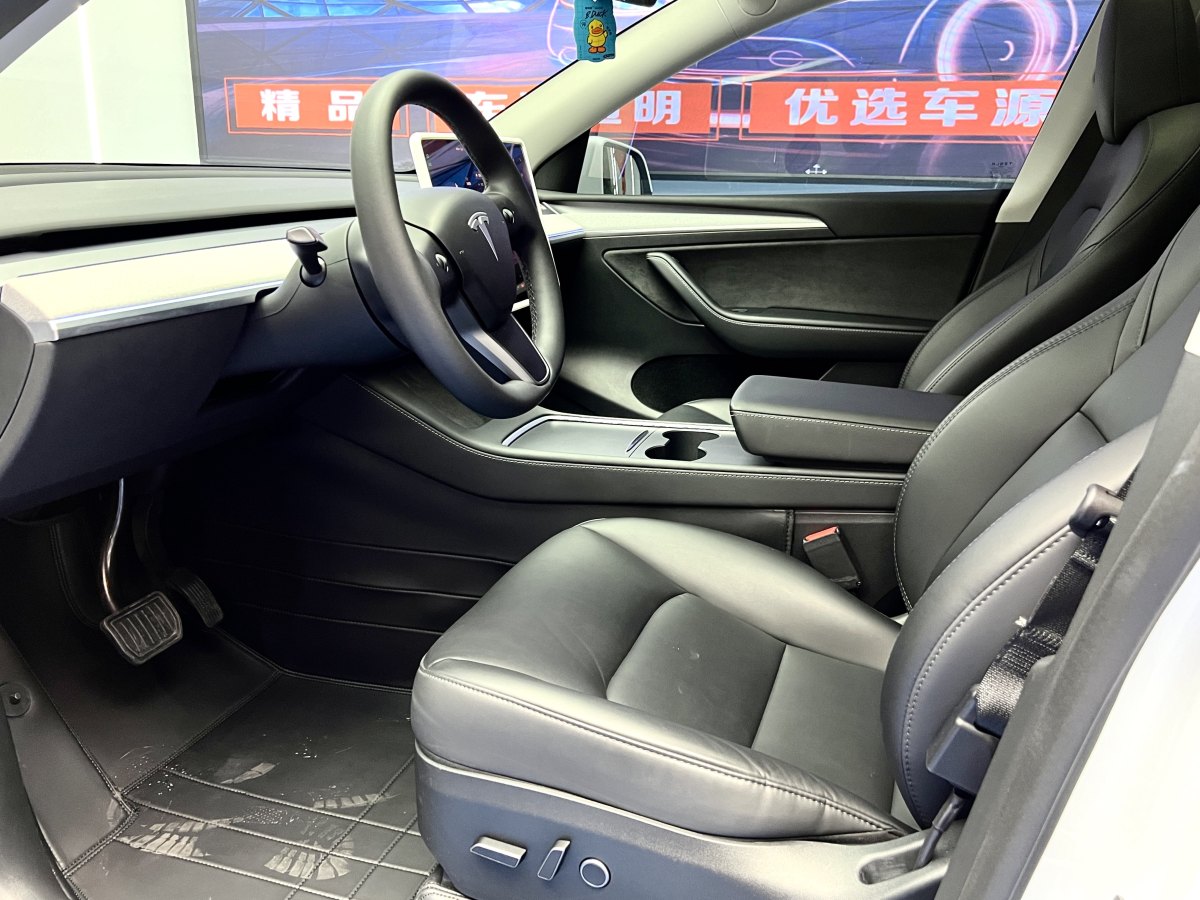 特斯拉 Model 3  2023款 煥新版 后輪驅(qū)動圖片