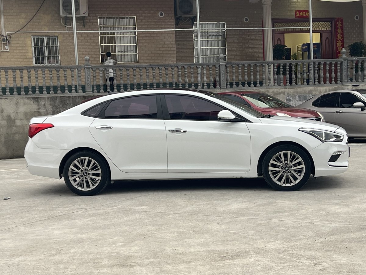 現(xiàn)代 名圖  2017款 1.8L 自動智能型GLS 國VI圖片