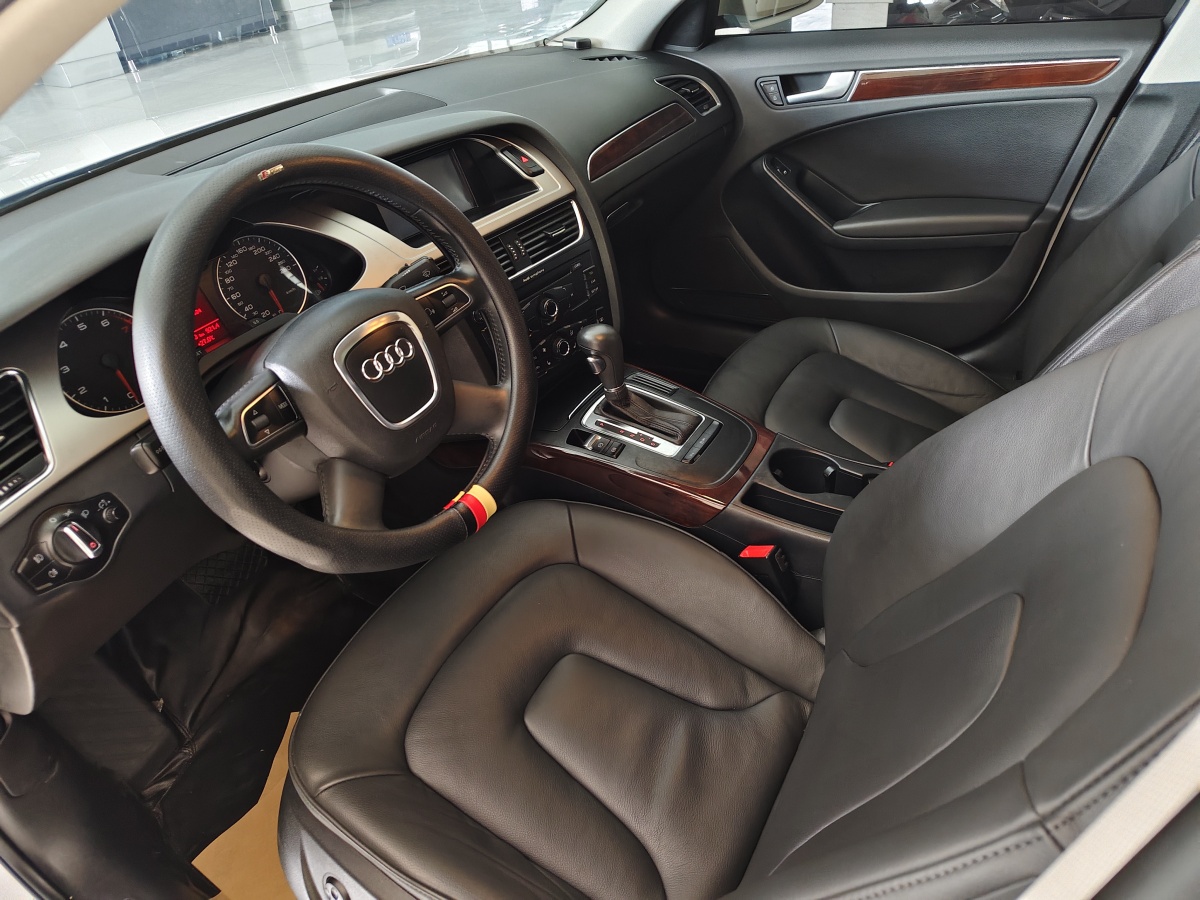 2012年7月奧迪 奧迪A4L  2012款 2.0 TFSI 自動技術型