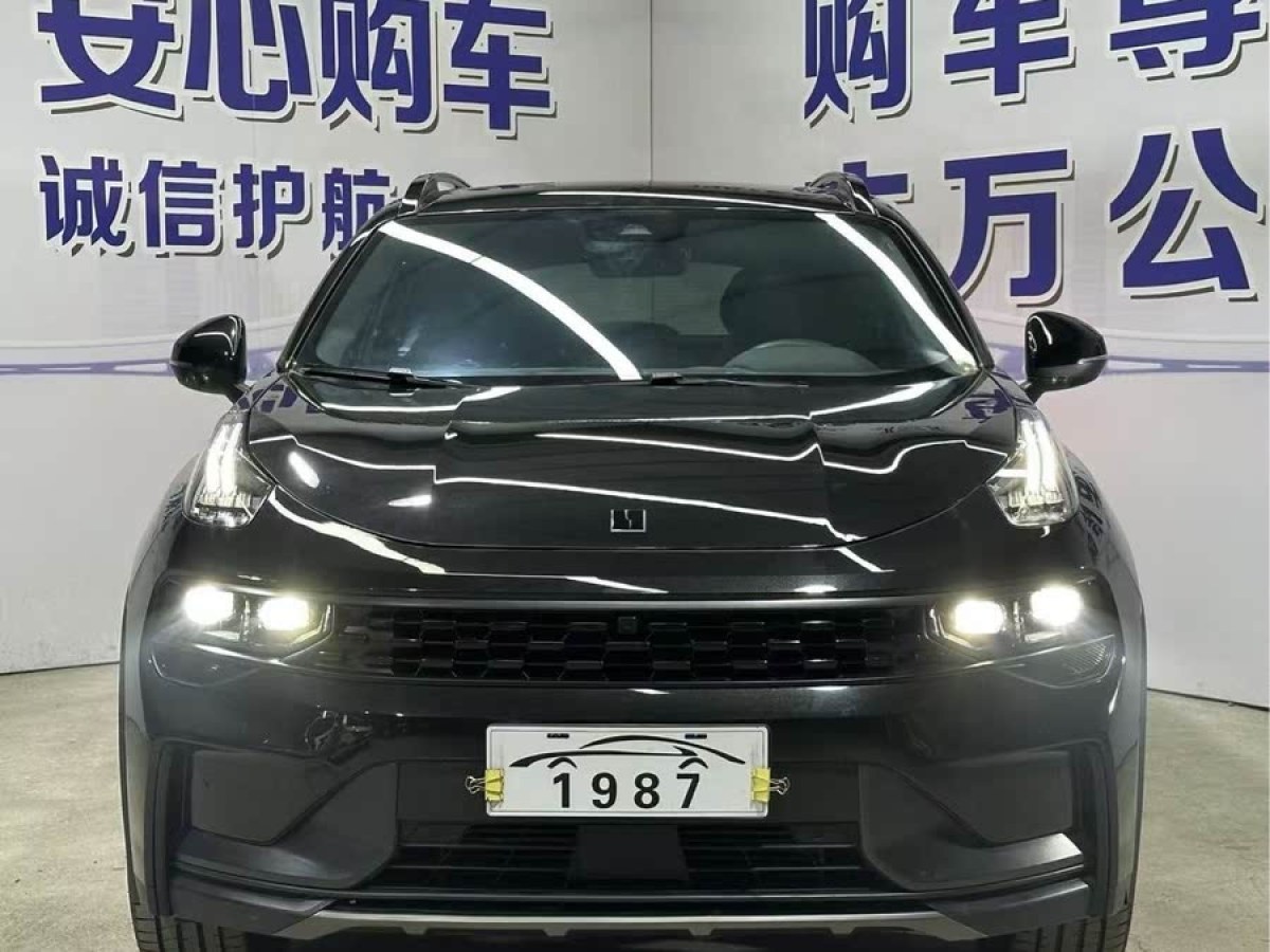 領(lǐng)克 領(lǐng)克01  2024款 2.0TD 四驅(qū)勁Halo圖片