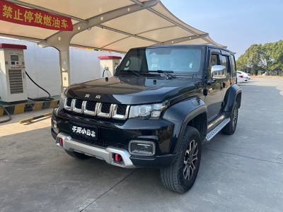 2020年8月 北京 BJ40 2.0T 自動(dòng)四驅(qū)城市獵人版?zhèn)b客型圖片