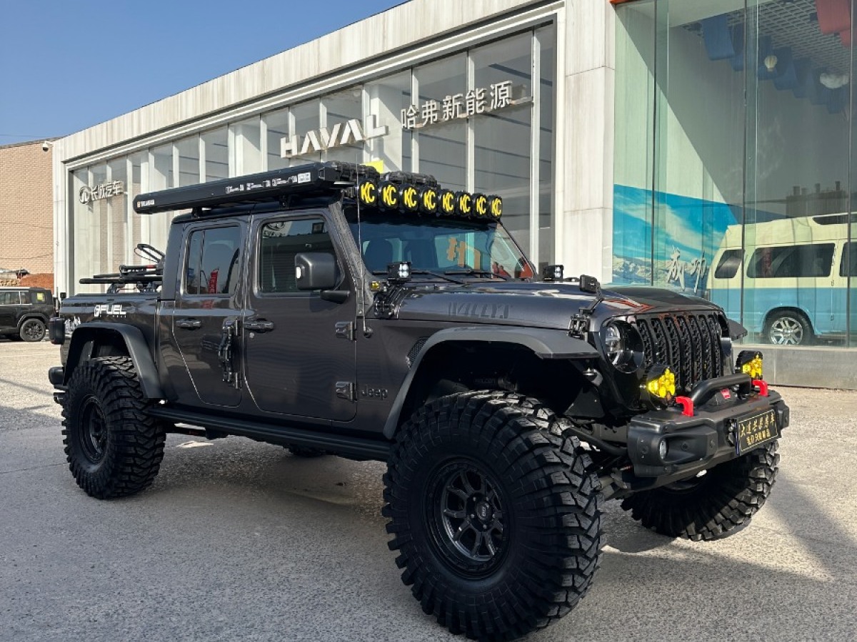 Jeep 角斗士 圖片