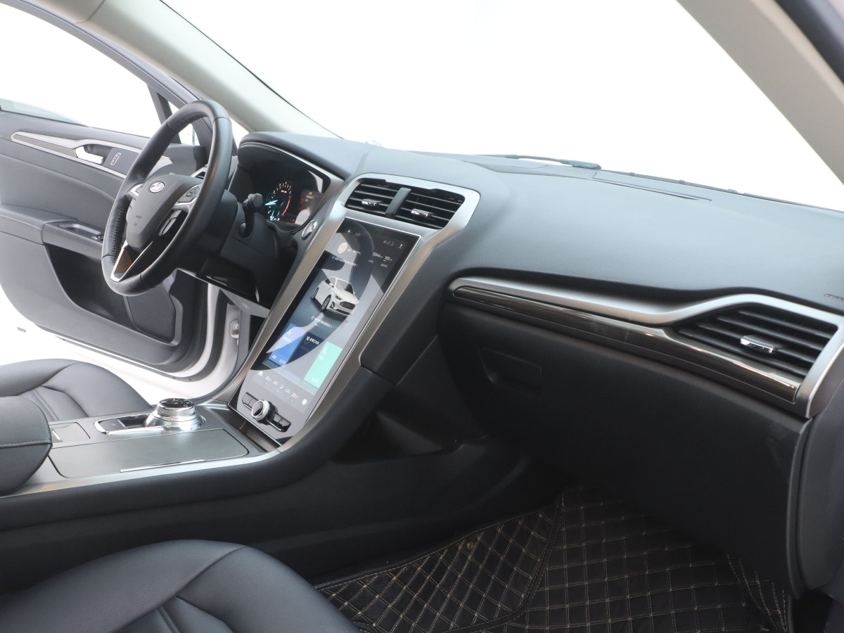 2022年3月福特 蒙迪歐  2020款 EcoBoost 180 時(shí)尚型