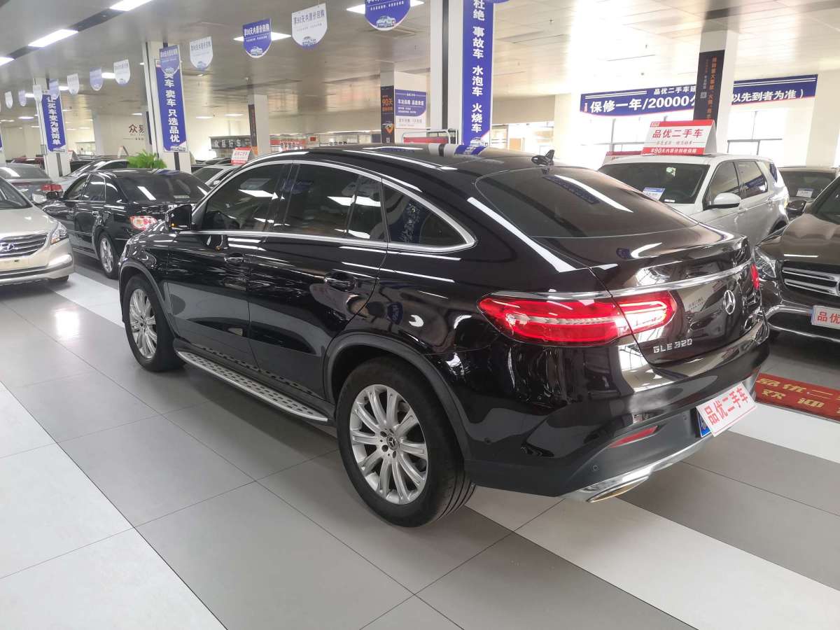 奔驰 奔驰gle轿跑 2018款 gle 320 4matic 轿跑suv图片