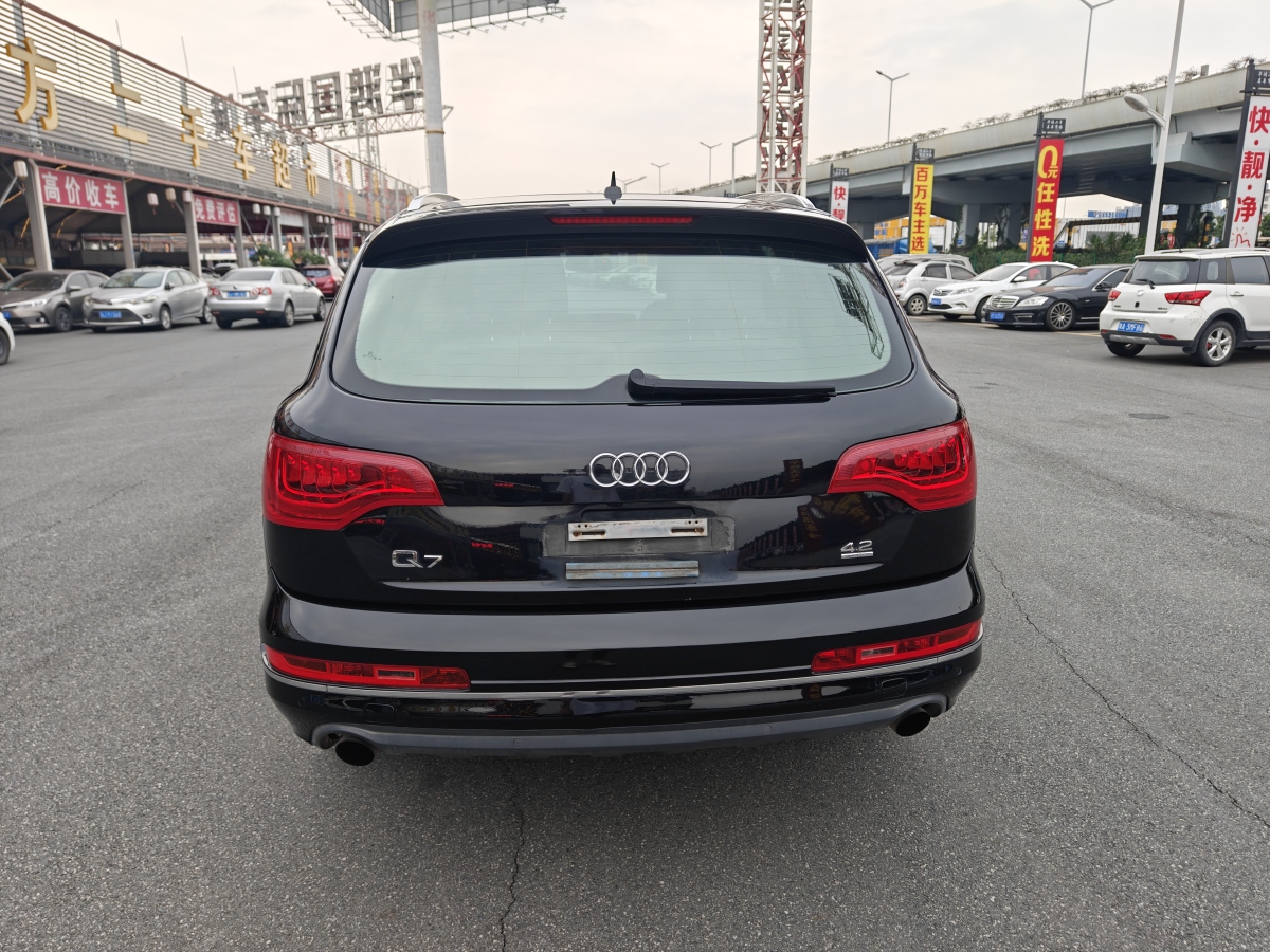 奧迪 奧迪Q7  2010款 3.6 FSI quattro 豪華型圖片