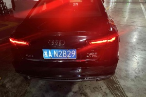 奥迪Q3 奥迪 30周年年型 30 TFSI 风尚型