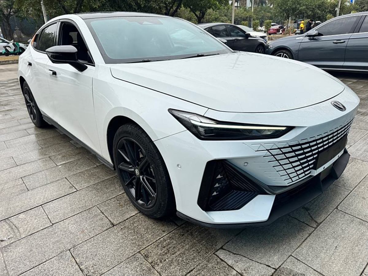 長安 長安UNI-V  2022款 1.5T 智慧領(lǐng)航型圖片