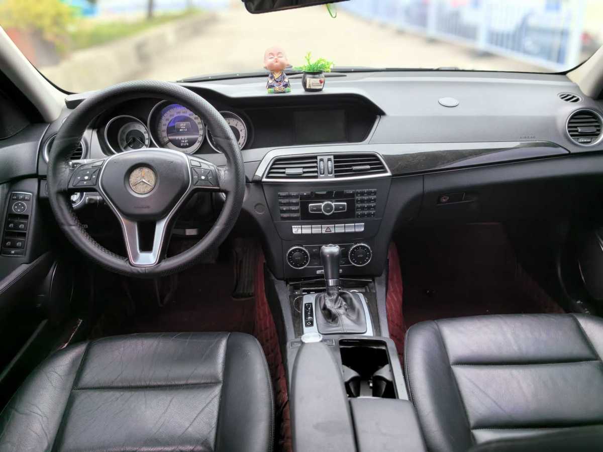 2013年9月奔驰 奔驰C级  2013款 C 260 CGI 时尚型
