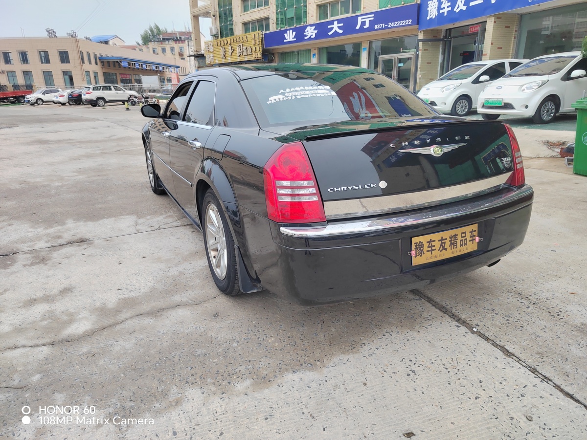 克萊斯勒 300C  2006款 3.5L 豪華領(lǐng)航版圖片