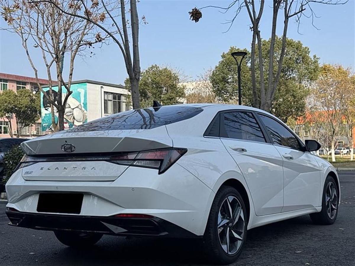 現(xiàn)代 伊蘭特  2021款 1.5L LUX尊貴版圖片