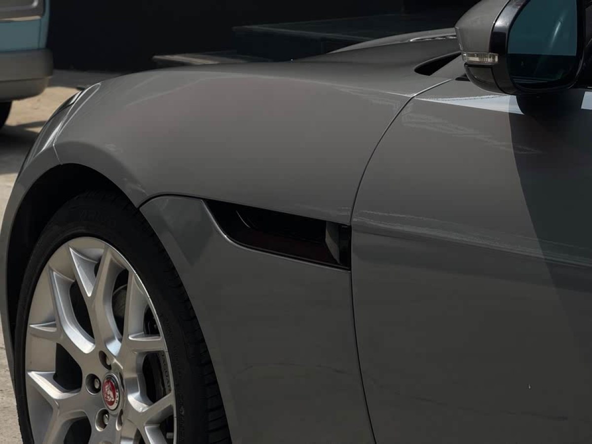 捷豹 F-TYPE  2016款 3.0T 硬頂版圖片
