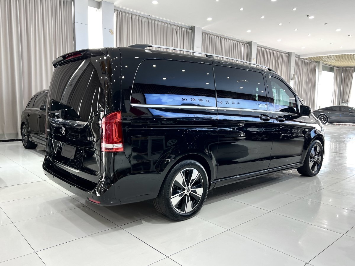 奔馳 V級  2022款 V 260 L 長軸距尊貴版圖片