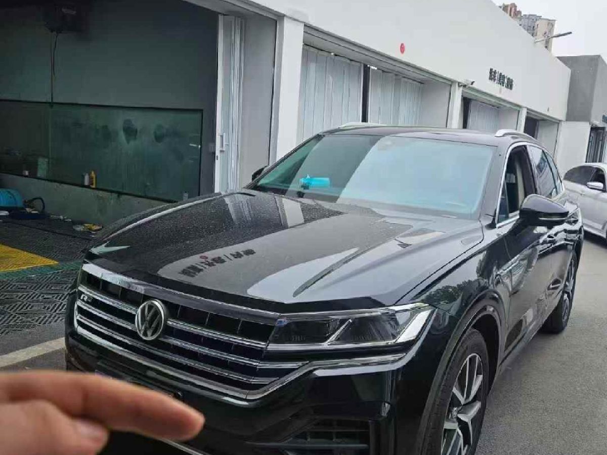 奧迪 奧迪Q7  2020款 45 TFSI quattro S line運(yùn)動限量版圖片