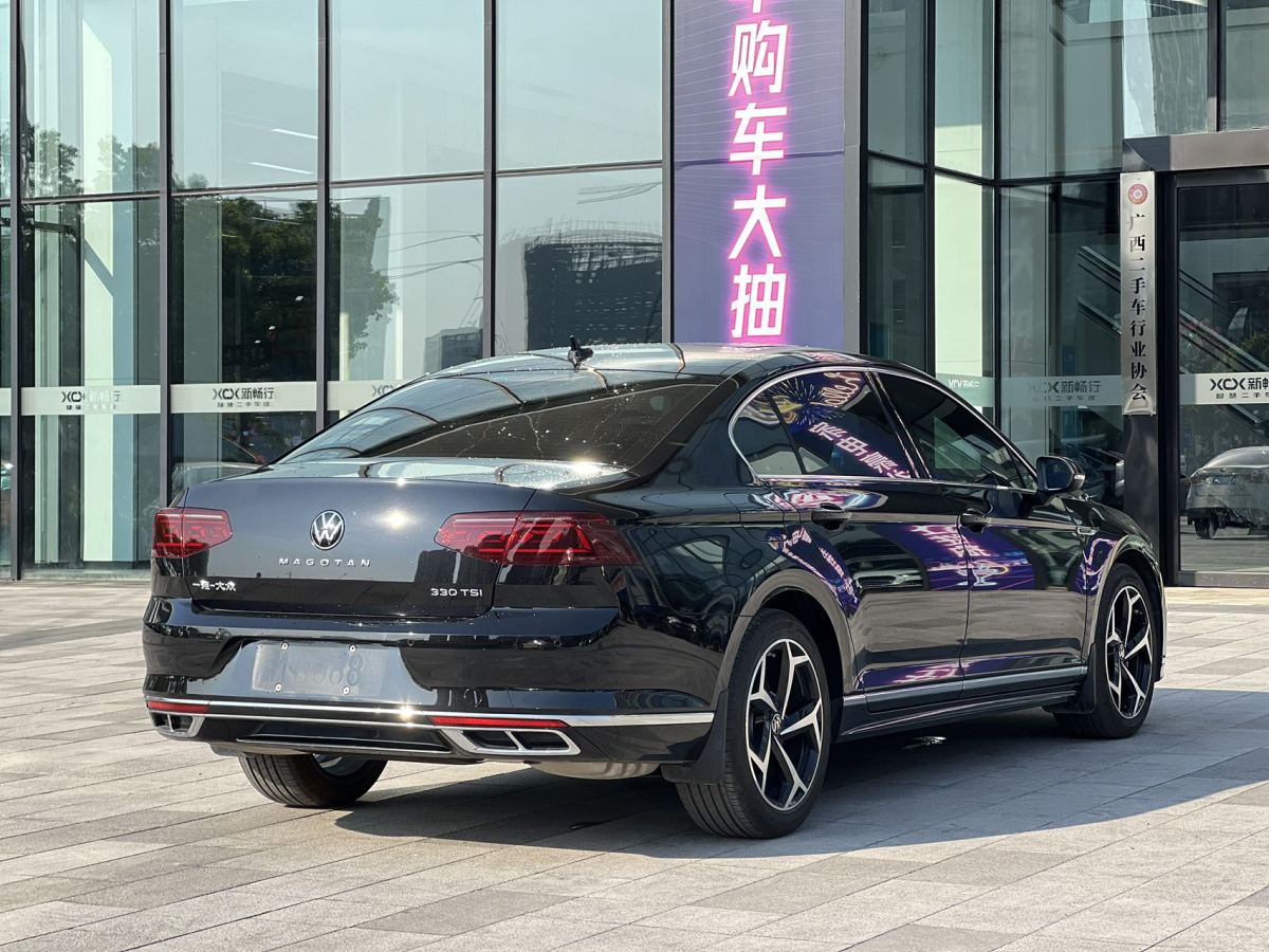 大眾 邁騰  2023款 200萬輛紀(jì)念版 330TSI DSG豪華型圖片