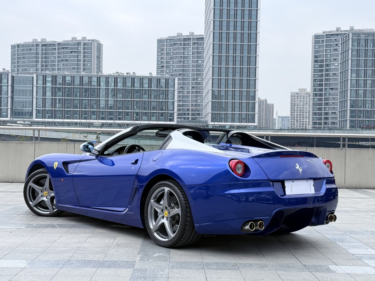 法拉利 599  2006款 599 GTB Fiorano 6.0圖片