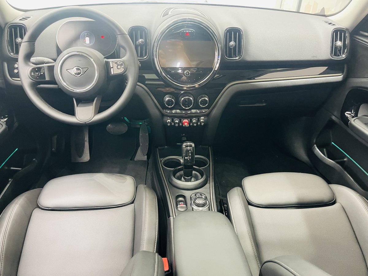 MINI COUNTRYMAN  2023款 1.5T COOPER ALL4 鑒賞家圖片