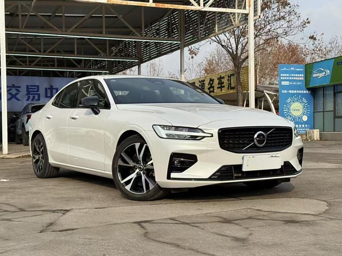 沃爾沃 S60L  2023款 B5 智雅運動版圖片