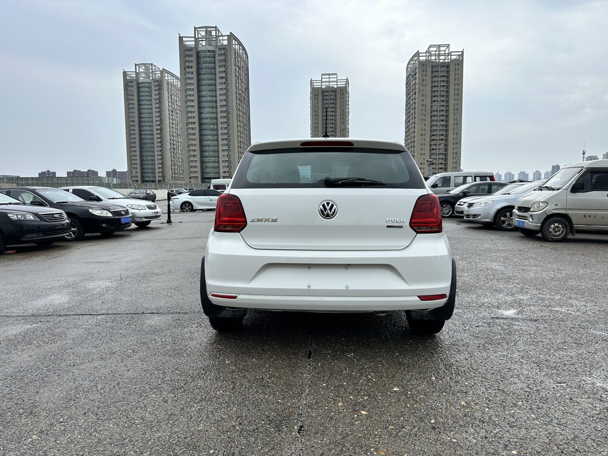 大眾 Polo  2014款 1.6L 自動30周年紀(jì)念版圖片