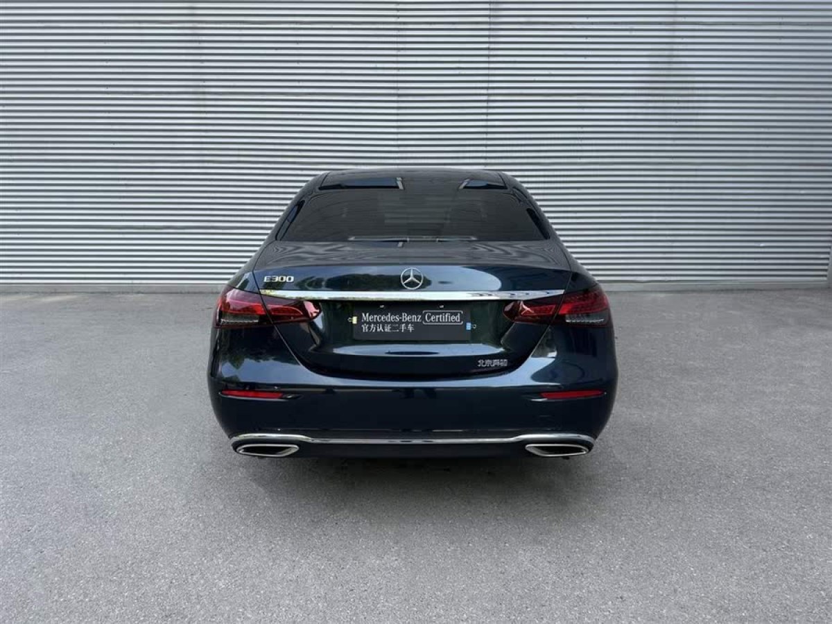 奔馳 奔馳E級(jí)  2023款 改款 E 300 L 豪華型圖片