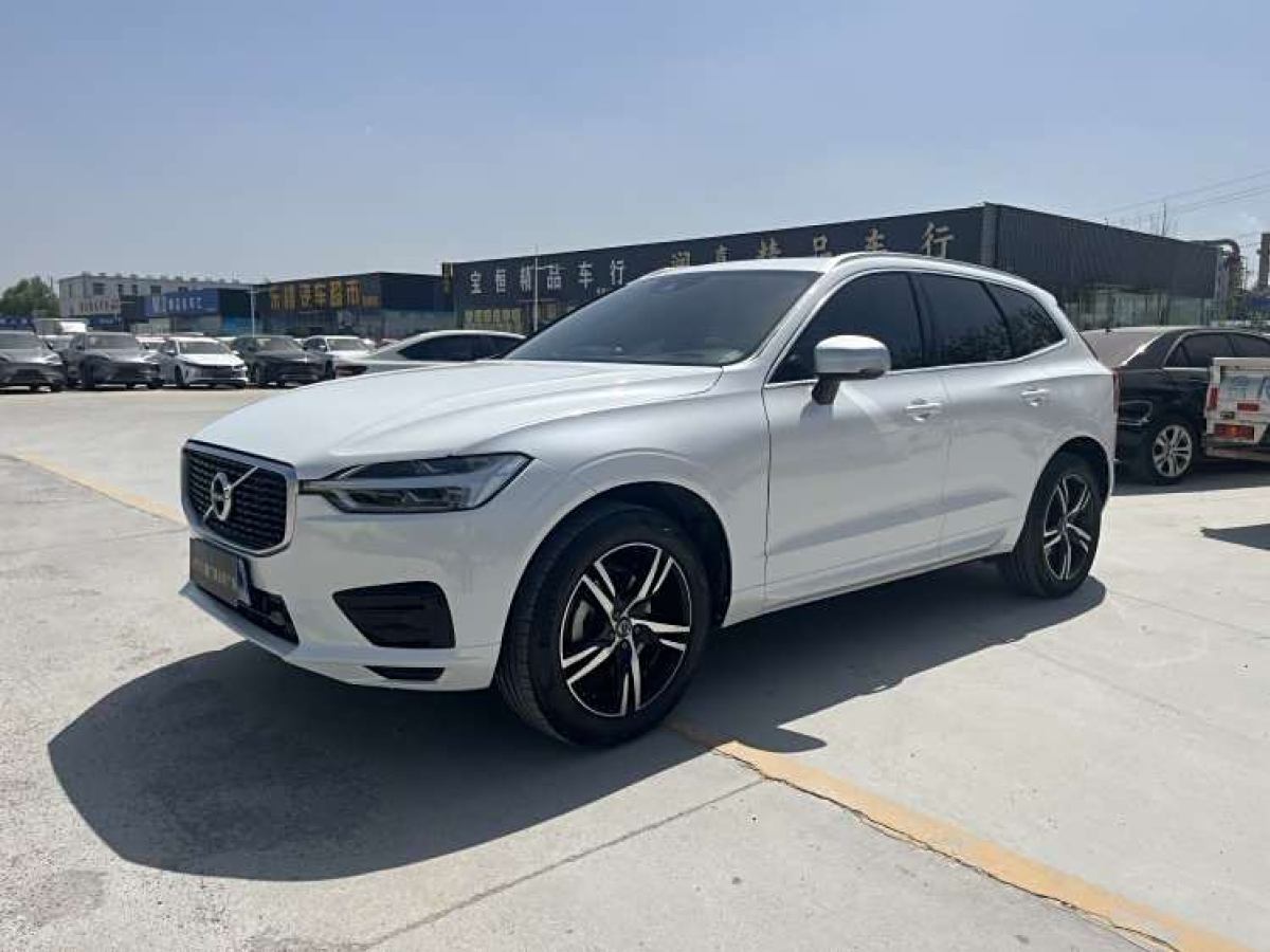 沃爾沃 XC60  2019款 T5 四驅(qū)智遠(yuǎn)運(yùn)動(dòng)版 國(guó)VI圖片