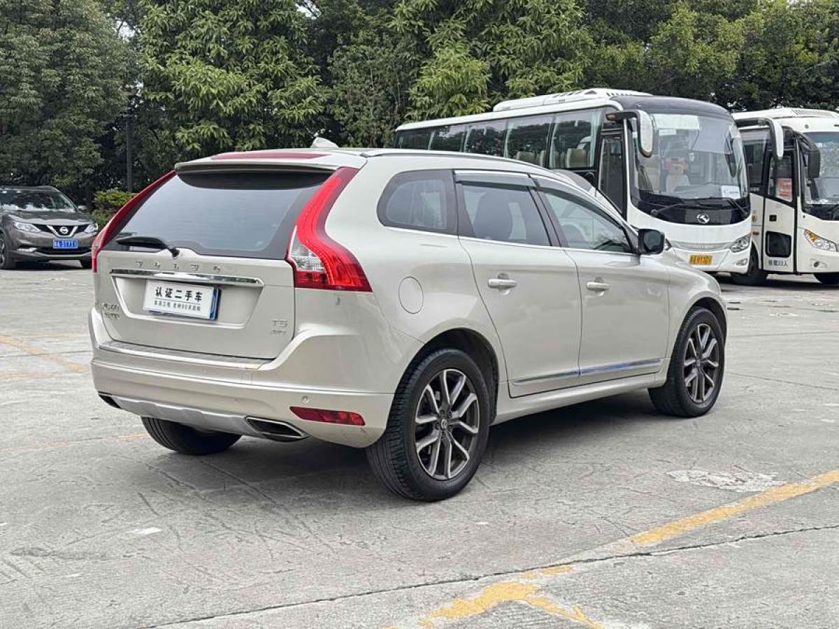 2017年3月沃爾沃 XC60  2017款 T5 AWD 智遠(yuǎn)升級(jí)版