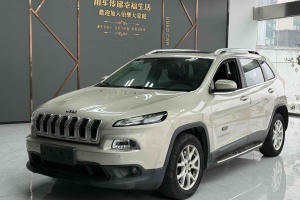 自由光 Jeep 2.4L 領(lǐng)先智能版