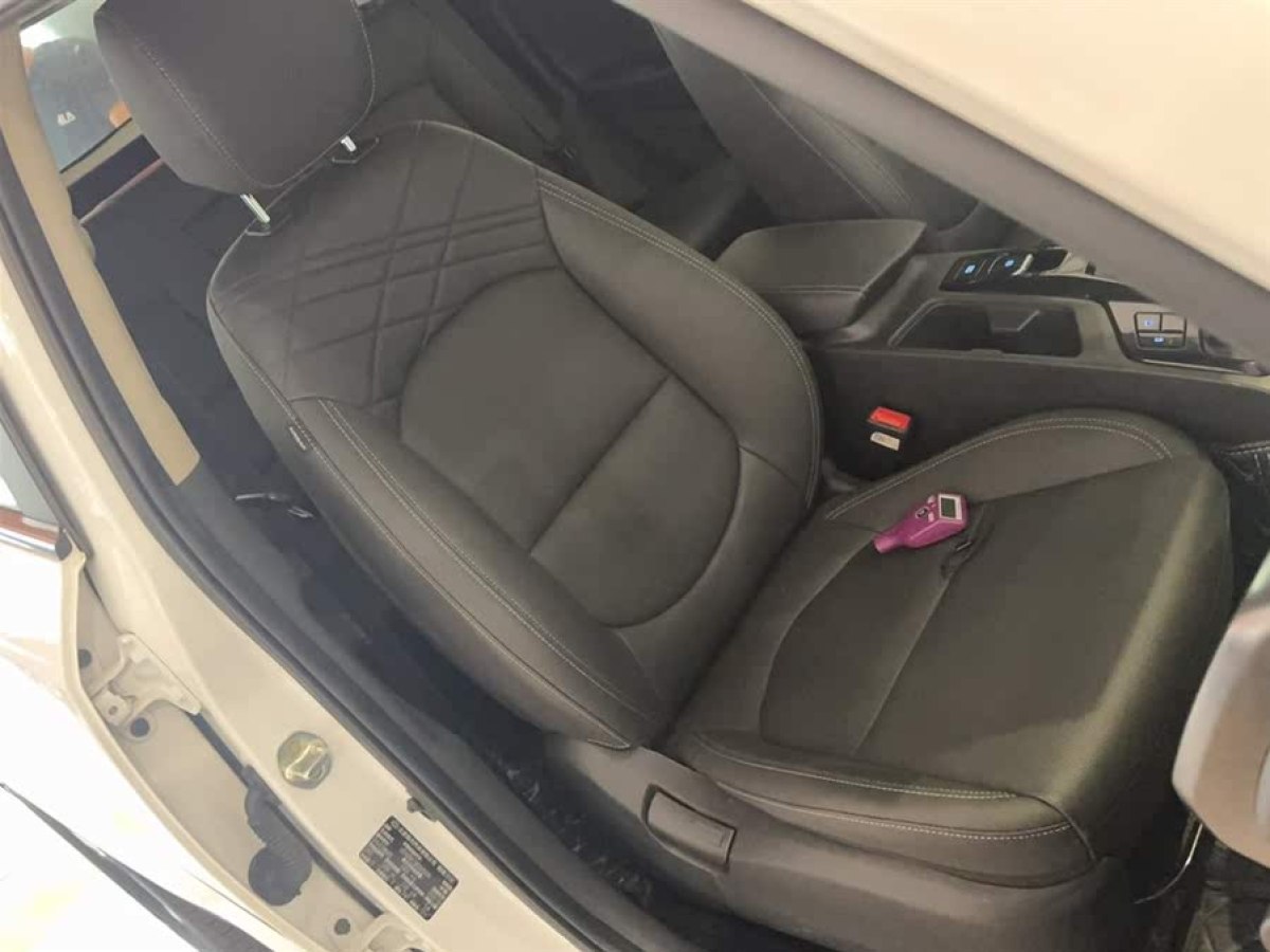 現(xiàn)代 ix35  2021款 2.0L 自動兩驅(qū)領(lǐng)先版GLS圖片