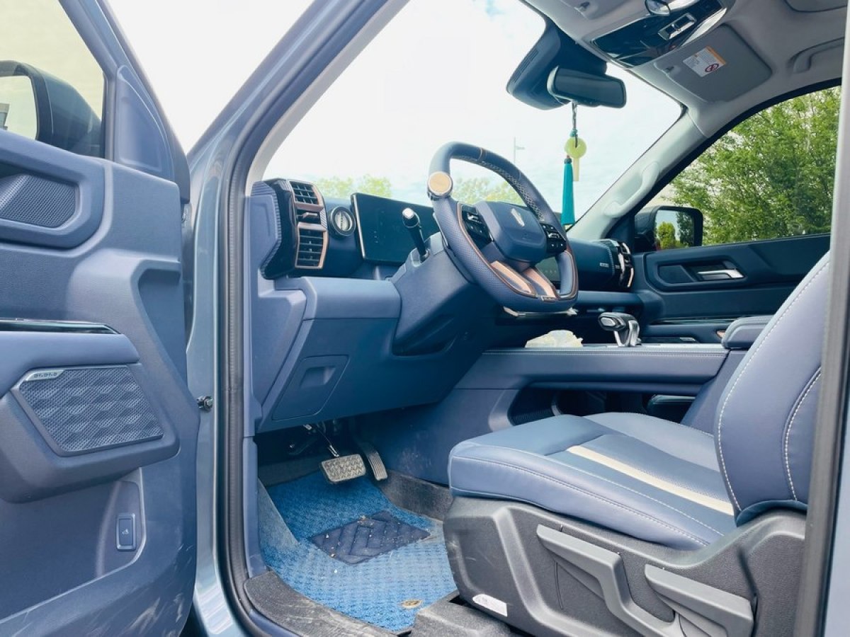 福特 撼路者  2020款 2.3T 汽油自动四驱菁英版 5座图片