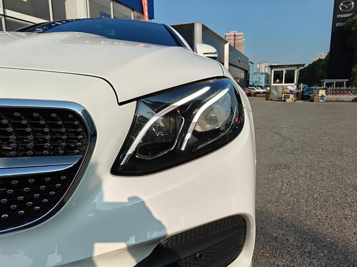 奔馳 奔馳E級  2020款 E 260 4MATIC 轎跑車圖片