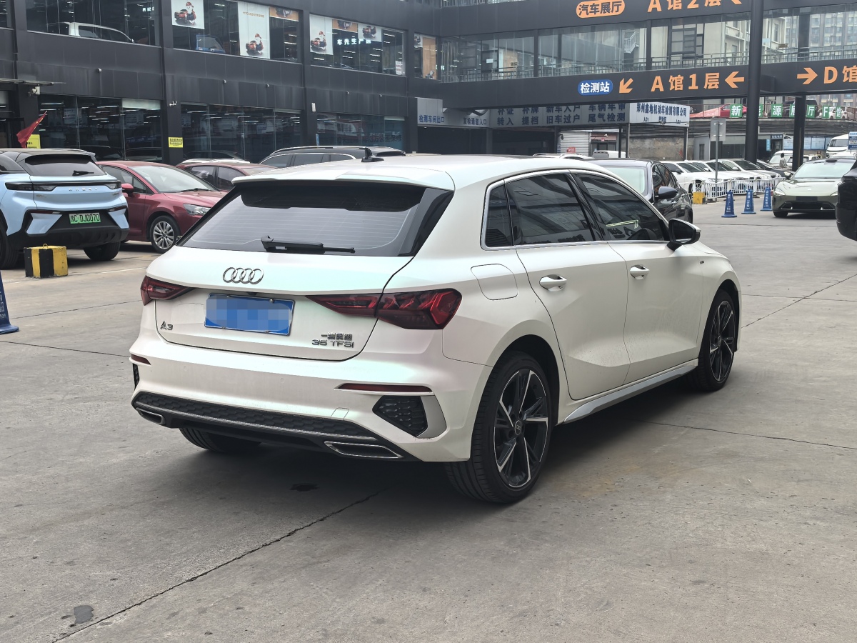 奧迪 奧迪A3  2023款 改款 Sportback 35 TFSI 時尚運動型圖片