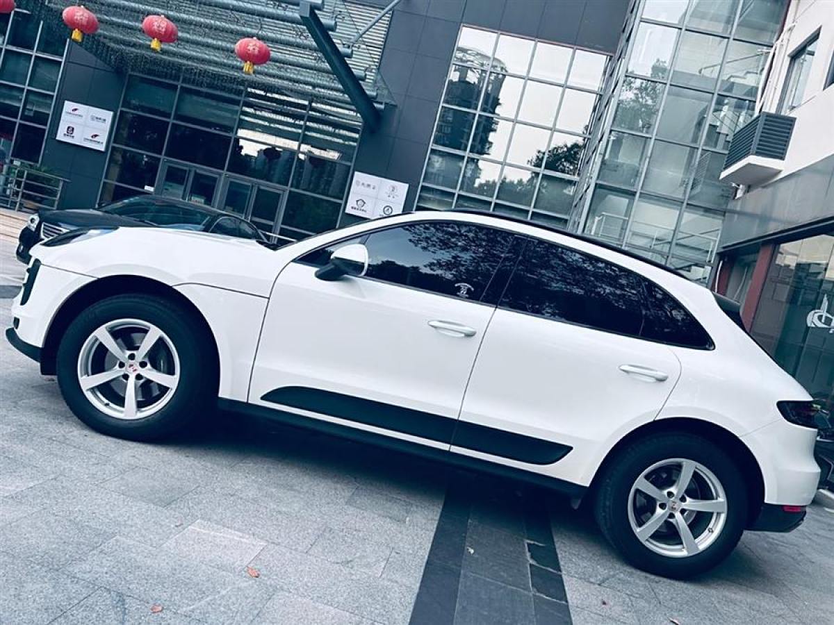 2020年4月保時(shí)捷 Macan  2020款 Macan 2.0T