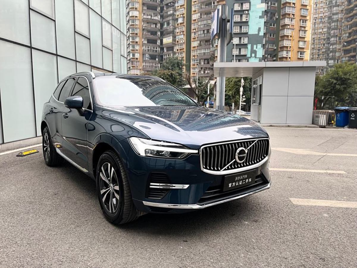 沃爾沃 XC60  2024款 B5 四驅智逸豪華版圖片